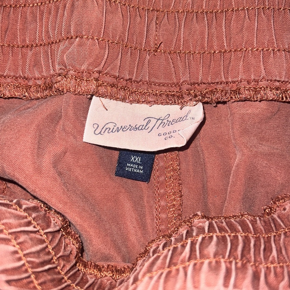 Universal Thread Women's Rust Shorts - Picture 3 of 3